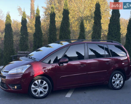 Красный Ситроен Гранд С4 Пикассо, объемом двигателя 1.56 л и пробегом 217 тыс. км за 5999 $, фото 6 на Automoto.ua