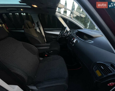 Красный Ситроен Гранд С4 Пикассо, объемом двигателя 1.56 л и пробегом 217 тыс. км за 5999 $, фото 30 на Automoto.ua