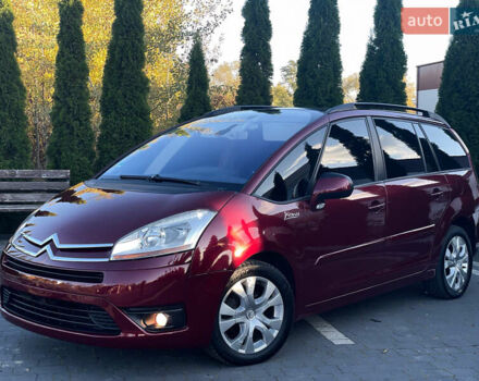 Красный Ситроен Гранд С4 Пикассо, объемом двигателя 1.56 л и пробегом 217 тыс. км за 5999 $, фото 1 на Automoto.ua