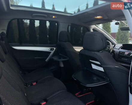 Красный Ситроен Гранд С4 Пикассо, объемом двигателя 1.56 л и пробегом 215 тыс. км за 5999 $, фото 34 на Automoto.ua