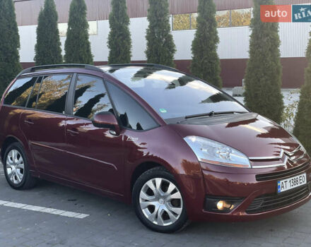 Красный Ситроен Гранд С4 Пикассо, объемом двигателя 1.56 л и пробегом 217 тыс. км за 5999 $, фото 5 на Automoto.ua
