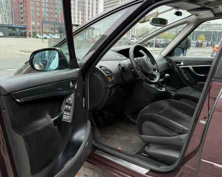 Красный Ситроен Гранд С4 Пикассо, объемом двигателя 1.56 л и пробегом 299 тыс. км за 6200 $, фото 7 на Automoto.ua