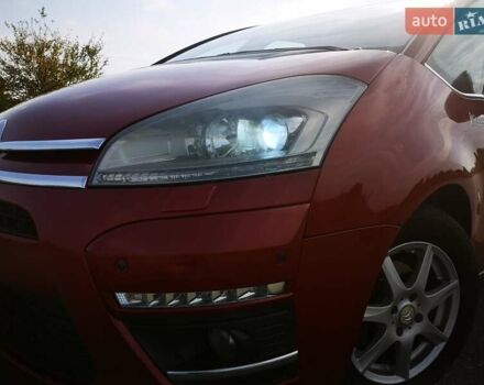 Красный Ситроен Гранд С4 Пикассо, объемом двигателя 1.6 л и пробегом 344 тыс. км за 6600 $, фото 6 на Automoto.ua