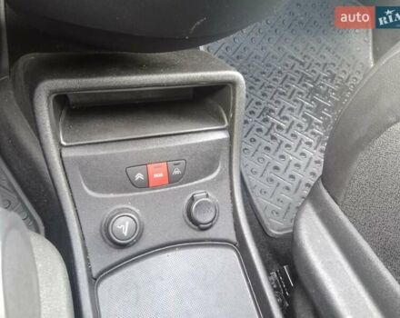 Ситроен Гранд С4 Пикассо 2012 в Черткове на Automoto.ua Красный Ситроен Гранд С4 Пикассо, объемом двигателя 2 л и пробегом 300 тыс. км за 7997 $, фото 105 на Automoto.ua