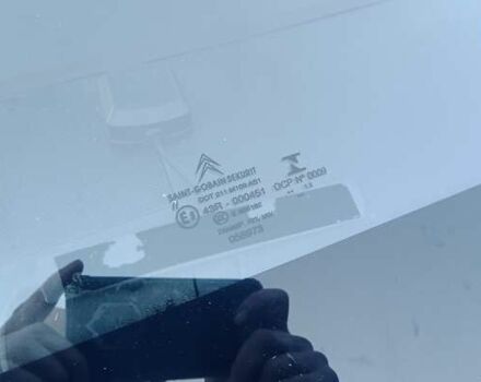 Красный Ситроен Гранд С4 Пикассо, объемом двигателя 2 л и пробегом 305 тыс. км за 8300 $, фото 37 на Automoto.ua