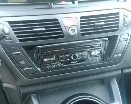 Червоний Сітроен Гранд С4 Пікассо, об'ємом двигуна 2 л та пробігом 300 тис. км за 7997 $, фото 78 на Automoto.ua