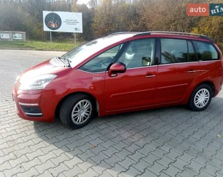 Червоний Сітроен Гранд С4 Пікассо, об'ємом двигуна 2 л та пробігом 300 тис. км за 7997 $, фото 20 на Automoto.ua