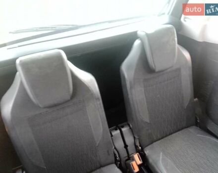 Червоний Сітроен Гранд С4 Пікассо, об'ємом двигуна 2 л та пробігом 300 тис. км за 7997 $, фото 42 на Automoto.ua