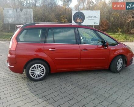 Червоний Сітроен Гранд С4 Пікассо, об'ємом двигуна 2 л та пробігом 300 тис. км за 7997 $, фото 12 на Automoto.ua
