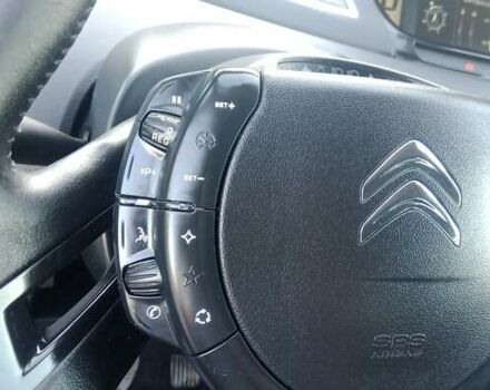 Ситроен Гранд С4 Пикассо 2012 в Черткове на Automoto.ua Красный Ситроен Гранд С4 Пикассо, объемом двигателя 2 л и пробегом 300 тыс. км за 7997 $, фото 81 на Automoto.ua