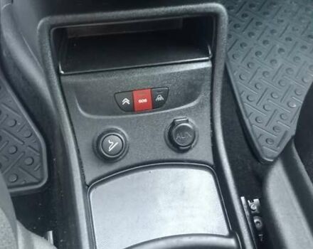 Красный Ситроен Гранд С4 Пикассо, объемом двигателя 2 л и пробегом 305 тыс. км за 8300 $, фото 107 на Automoto.ua