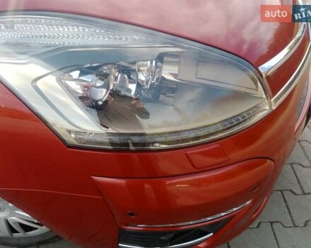 Ситроен Гранд С4 Пикассо 2012 в Черткове на Automoto.ua Красный Ситроен Гранд С4 Пикассо, объемом двигателя 2 л и пробегом 300 тыс. км за 7997 $, фото 47 на Automoto.ua