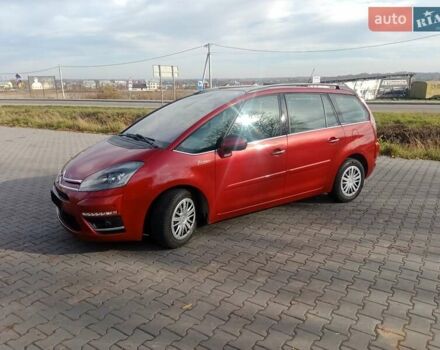 Ситроен Гранд С4 Пикассо 2012 в Черткове на Automoto.ua Красный Ситроен Гранд С4 Пикассо, объемом двигателя 2 л и пробегом 300 тыс. км за 7997 $, фото 3 на Automoto.ua