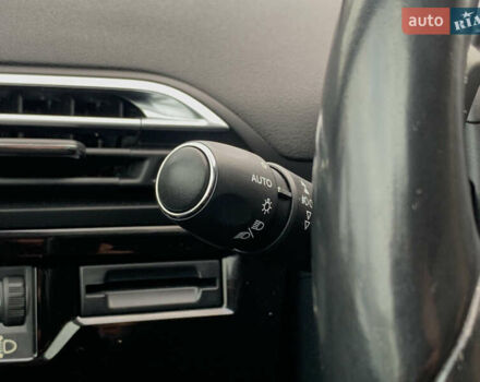 Червоний Сітроен Гранд С4 Пікассо, об'ємом двигуна 1.6 л та пробігом 91 тис. км за 12899 $, фото 49 на Automoto.ua