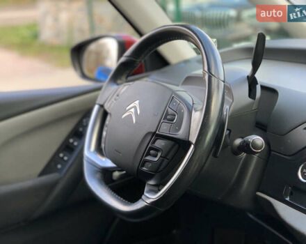 Червоний Сітроен Гранд С4 Пікассо, об'ємом двигуна 1.6 л та пробігом 91 тис. км за 12899 $, фото 35 на Automoto.ua