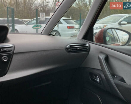 Червоний Сітроен Гранд С4 Пікассо, об'ємом двигуна 1.6 л та пробігом 91 тис. км за 12899 $, фото 62 на Automoto.ua