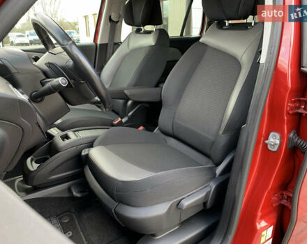 Червоний Сітроен Гранд С4 Пікассо, об'ємом двигуна 1.6 л та пробігом 91 тис. км за 12899 $, фото 24 на Automoto.ua