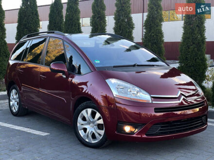 Красный Ситроен Гранд С4 Пикассо, объемом двигателя 1.56 л и пробегом 215 тыс. км за 5999 $, фото 1 на Automoto.ua