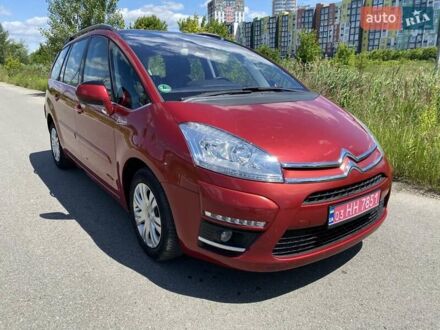 Ситроен Гранд С4 Пикассо 2013 в Ирпене на Automoto.ua Красный Ситроен Гранд С4 Пикассо, объемом двигателя 1.6 л и пробегом 160 тыс. км за 6600 $, фото 1 на Automoto.ua