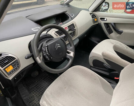 Ситроен Гранд С4 Пикассо, объемом двигателя 1.6 л и пробегом 280 тыс. км за 4300 $, фото 8 на Automoto.ua