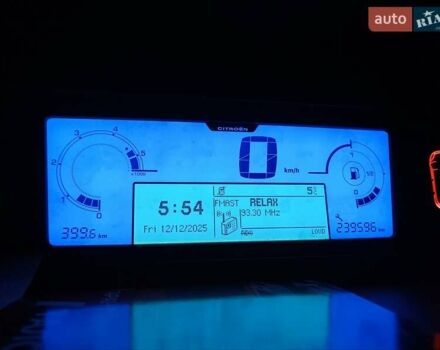 Сітроен Гранд С4 Пікассо, об'ємом двигуна 1.6 л та пробігом 239 тис. км за 5990 $, фото 18 на Automoto.ua