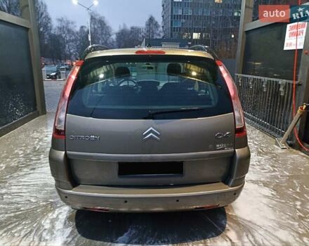 Сітроен Гранд С4 Пікассо, об'ємом двигуна 1.6 л та пробігом 239 тис. км за 5990 $, фото 11 на Automoto.ua