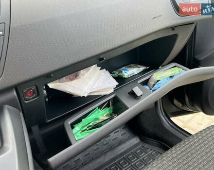 Ситроен Гранд С4 Пикассо, объемом двигателя 1.6 л и пробегом 199 тыс. км за 6200 $, фото 40 на Automoto.ua