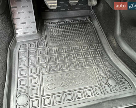 Ситроен Гранд С4 Пикассо, объемом двигателя 1.6 л и пробегом 199 тыс. км за 6200 $, фото 46 на Automoto.ua