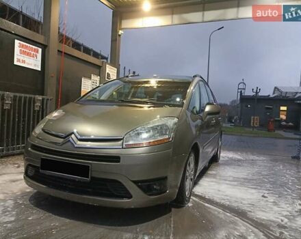 Сітроен Гранд С4 Пікассо, об'ємом двигуна 1.6 л та пробігом 239 тис. км за 5990 $, фото 1 на Automoto.ua