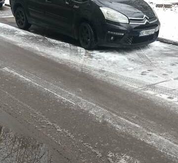 Сітроен Гранд С4 Пікассо 2010 у Львові на Automoto.ua Сітроен Гранд С4 Пікассо, об'ємом двигуна 2 л та пробігом 224 тис. км за 4800 $, фото 1 на Automoto.ua