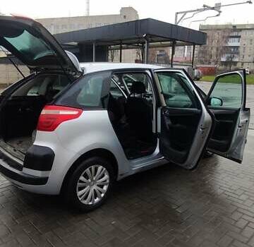 Сірий Сітроен Гранд С4 Пікассо, об'ємом двигуна 1.56 л та пробігом 302 тис. км за 4800 $, фото 14 на Automoto.ua