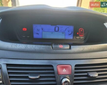 Сірий Сітроен Гранд С4 Пікассо, об'ємом двигуна 2 л та пробігом 338 тис. км за 4950 $, фото 27 на Automoto.ua