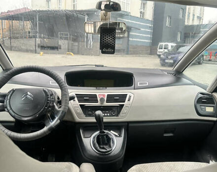 Серый Ситроен Гранд С4 Пикассо, объемом двигателя 1.6 л и пробегом 315 тыс. км за 3650 $, фото 10 на Automoto.ua