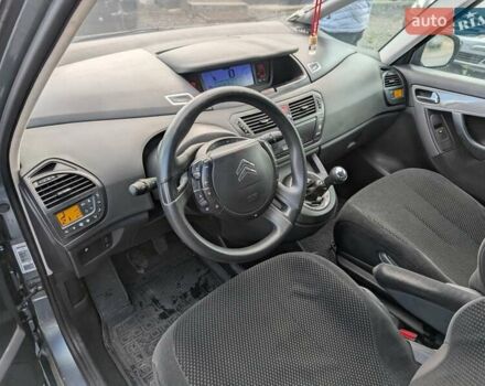 Ситроен Гранд С4 Пикассо 2008 в Ровно на Automoto.ua Серый Ситроен Гранд С4 Пикассо, объемом двигателя 1.6 л и пробегом 269 тыс. км за 4995 $, фото 20 на Automoto.ua