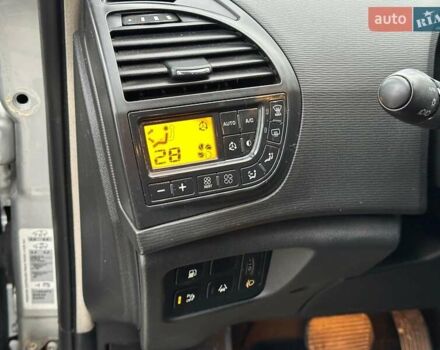 Сірий Сітроен Гранд С4 Пікассо, об'ємом двигуна 2 л та пробігом 253 тис. км за 5690 $, фото 33 на Automoto.ua