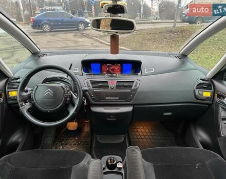 Сірий Сітроен Гранд С4 Пікассо, об'ємом двигуна 2 л та пробігом 253 тис. км за 5690 $, фото 24 на Automoto.ua