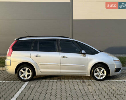 Сірий Сітроен Гранд С4 Пікассо, об'ємом двигуна 1.6 л та пробігом 241 тис. км за 4700 $, фото 2 на Automoto.ua