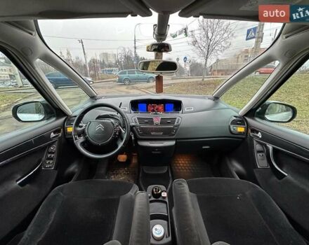 Сірий Сітроен Гранд С4 Пікассо, об'ємом двигуна 2 л та пробігом 253 тис. км за 5690 $, фото 23 на Automoto.ua