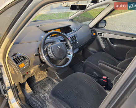 Сірий Сітроен Гранд С4 Пікассо, об'ємом двигуна 1.6 л та пробігом 241 тис. км за 4700 $, фото 16 на Automoto.ua