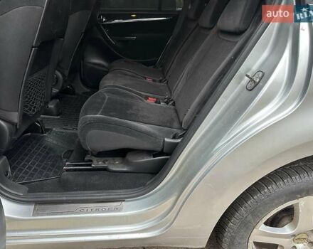 Сірий Сітроен Гранд С4 Пікассо, об'ємом двигуна 2 л та пробігом 253 тис. км за 5690 $, фото 21 на Automoto.ua