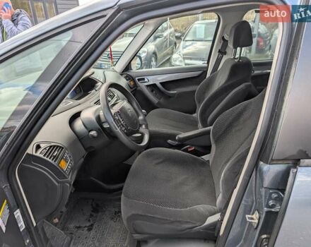 Ситроен Гранд С4 Пикассо 2008 в Ровно на Automoto.ua Серый Ситроен Гранд С4 Пикассо, объемом двигателя 1.6 л и пробегом 269 тыс. км за 4995 $, фото 21 на Automoto.ua