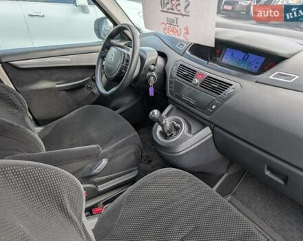 Ситроен Гранд С4 Пикассо 2008 в Ровно на Automoto.ua Серый Ситроен Гранд С4 Пикассо, объемом двигателя 1.6 л и пробегом 269 тыс. км за 4995 $, фото 34 на Automoto.ua