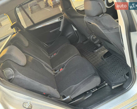 Сірий Сітроен Гранд С4 Пікассо, об'ємом двигуна 1.6 л та пробігом 241 тис. км за 4700 $, фото 23 на Automoto.ua