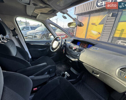 Сірий Сітроен Гранд С4 Пікассо, об'ємом двигуна 1.6 л та пробігом 241 тис. км за 6900 $, фото 26 на Automoto.ua