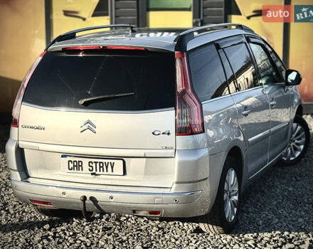 Сірий Сітроен Гранд С4 Пікассо, об'ємом двигуна 1.6 л та пробігом 241 тис. км за 6900 $, фото 7 на Automoto.ua