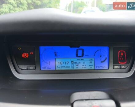 Сірий Сітроен Гранд С4 Пікассо, об'ємом двигуна 1.56 л та пробігом 232 тис. км за 6100 $, фото 7 на Automoto.ua