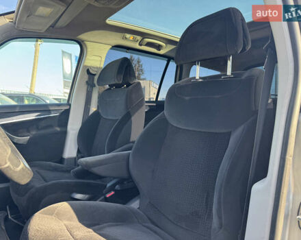 Сірий Сітроен Гранд С4 Пікассо, об'ємом двигуна 1.6 л та пробігом 241 тис. км за 6900 $, фото 43 на Automoto.ua