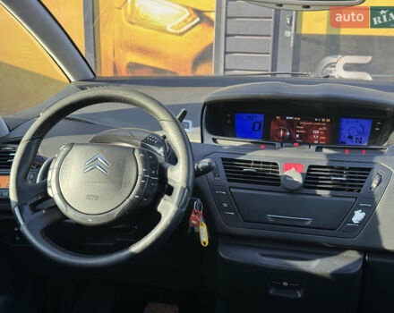 Сірий Сітроен Гранд С4 Пікассо, об'ємом двигуна 1.6 л та пробігом 241 тис. км за 6900 $, фото 31 на Automoto.ua