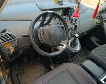 Серый Ситроен Гранд С4 Пикассо, объемом двигателя 1.6 л и пробегом 280 тыс. км за 5500 $, фото 3 на Automoto.ua