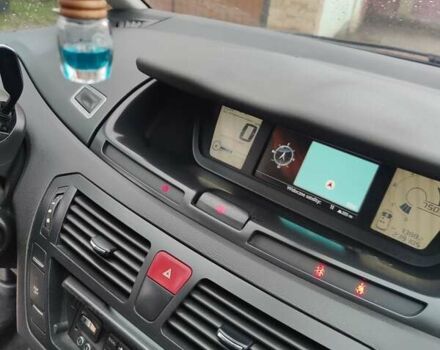 Ситроен Гранд С4 Пикассо 2012 в Тернополе на Automoto.ua Серый Ситроен Гранд С4 Пикассо, объемом двигателя 1.6 л и пробегом 239 тыс. км за 6999 $, фото 17 на Automoto.ua